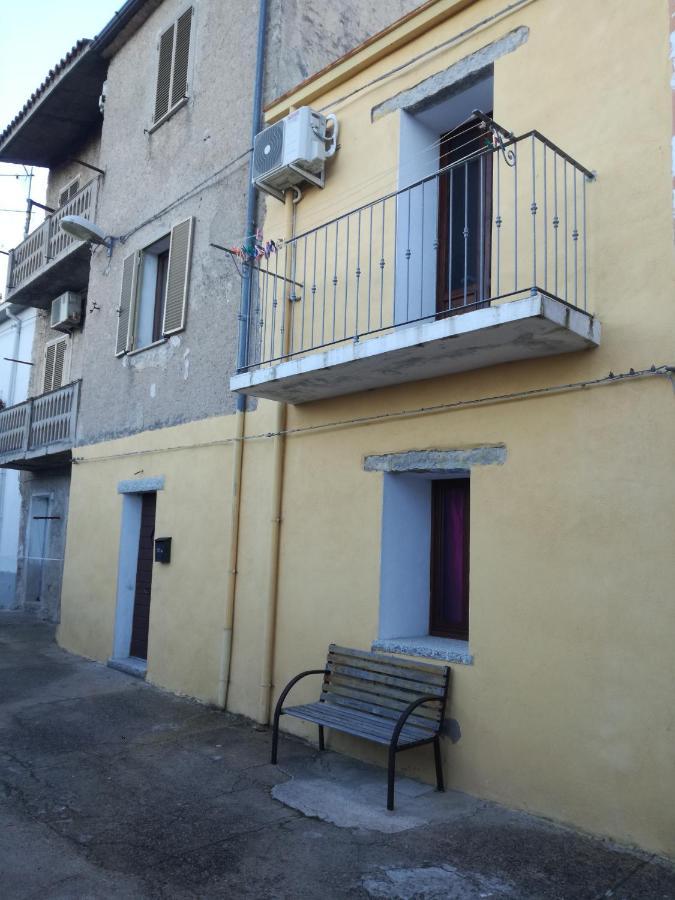Monti Di Bo Apartment Aggius Exterior photo