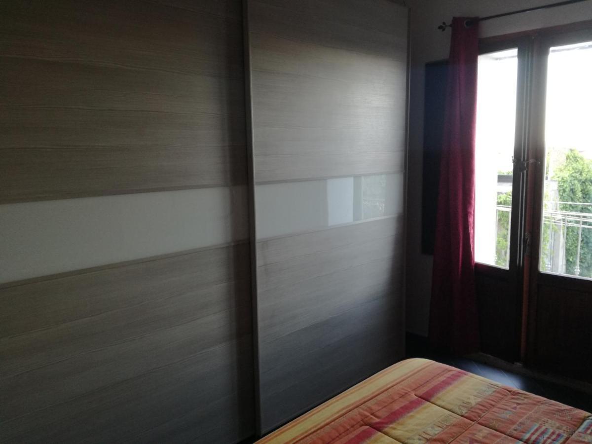 Monti Di Bo Apartment Aggius Exterior photo